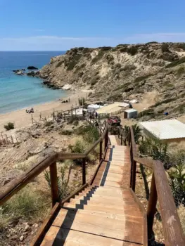 Weg zum Strand Meraki House