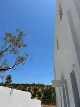Blick Eingang Meraki House